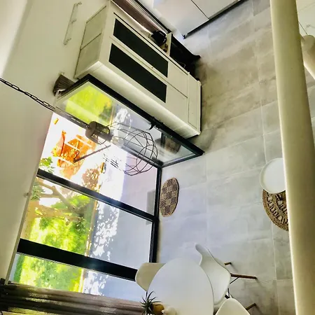 Semesterbostad Trendy One Bedroom House, & Lagoon *