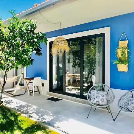 Trendy One Bedroom House, & Lagoon Semesterbostad *